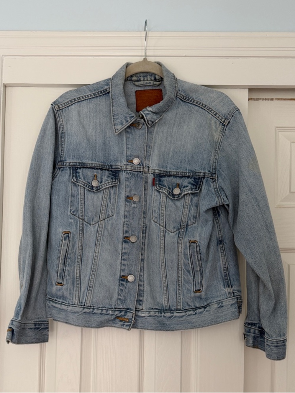 Classic Levi's Light Wash Denim Jacket